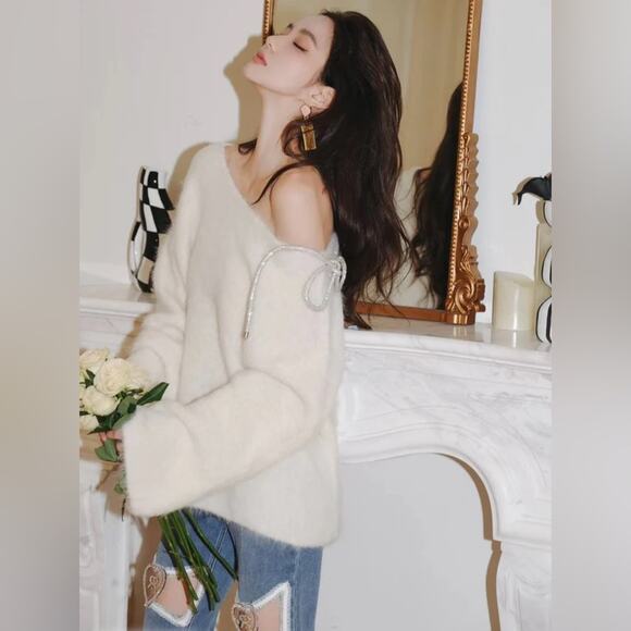 ROCHA ROMA Straight Neck Rhinestone Bow Off-The-Shoulder Alpaca Sweater Cream - Picture 6 of 15